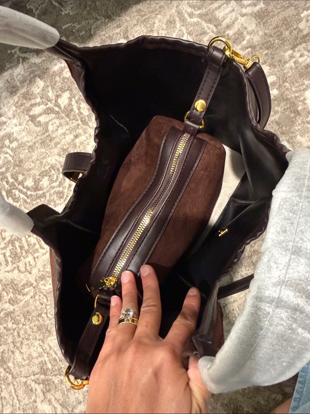 NWT Commense bintsge inspired Brown Suede Top handle tote bag Gold Hardware - Picture 8 of 13